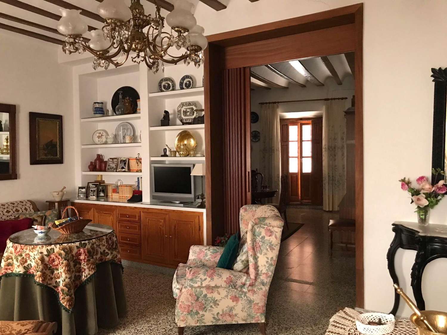 Hermosa casa totalmente renovada con patio en Vélez Rubio