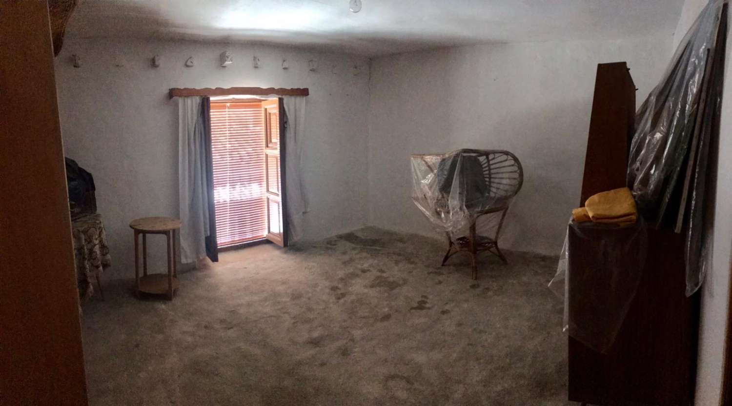 Hermosa casa totalmente renovada con patio en Vélez Rubio