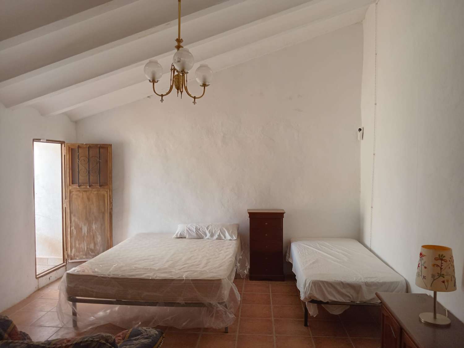 2 encantadores cortijos en el campo de Vélez Blanco con piscina.