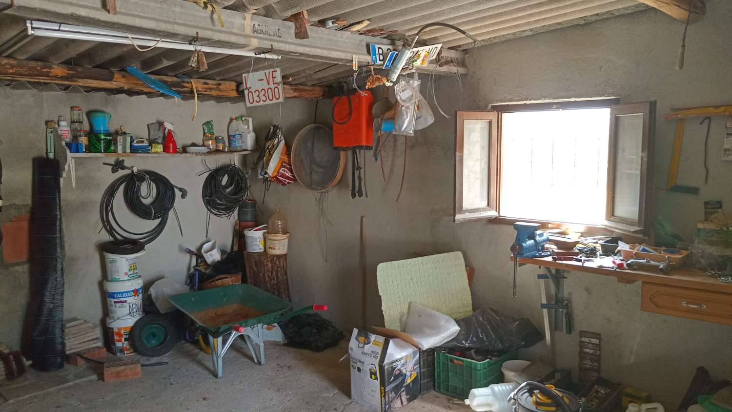 2 encantadores cortijos en el campo de Vélez Blanco con piscina.