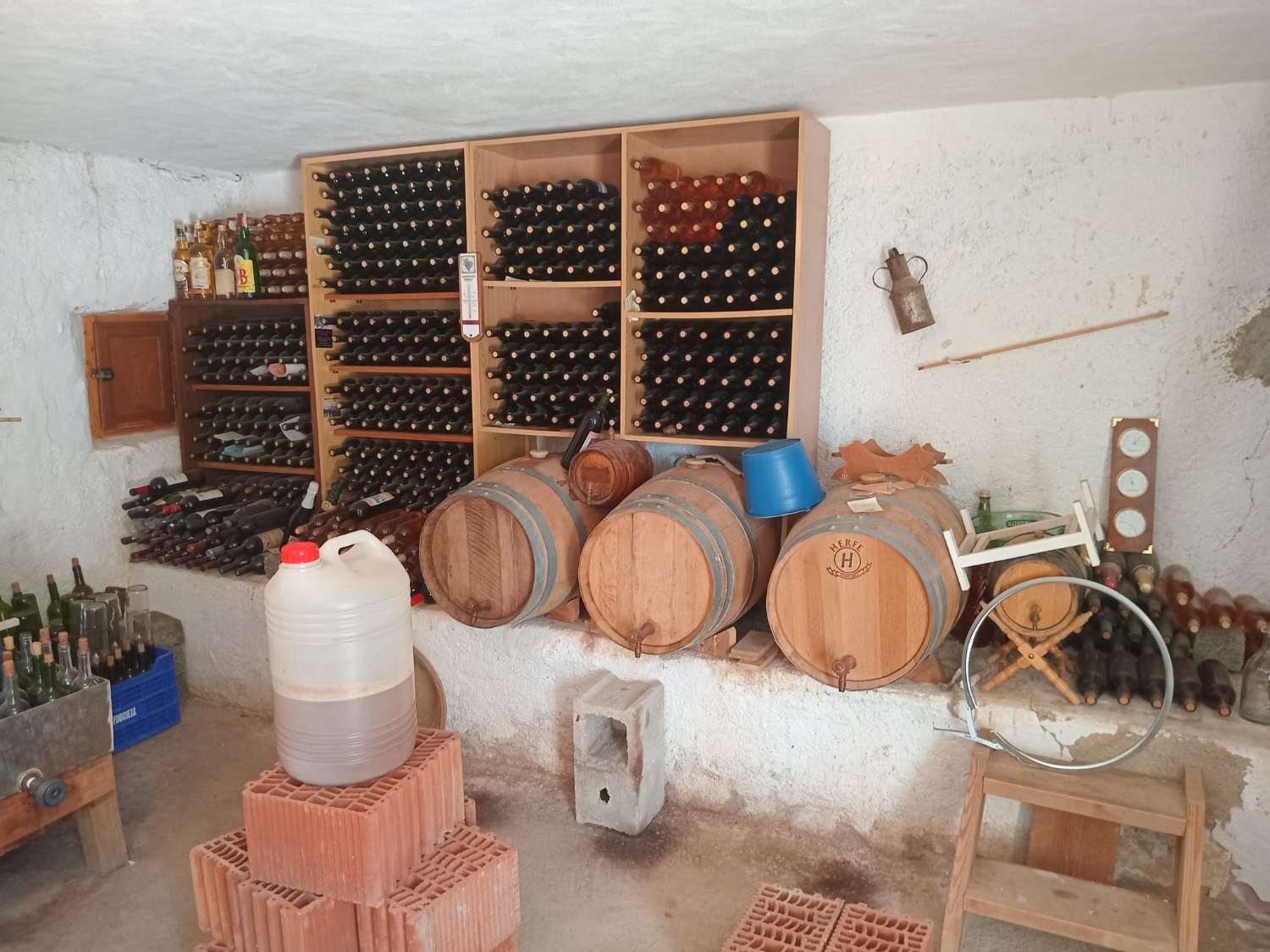 2 encantadores cortijos en el campo de Vélez Blanco con piscina.