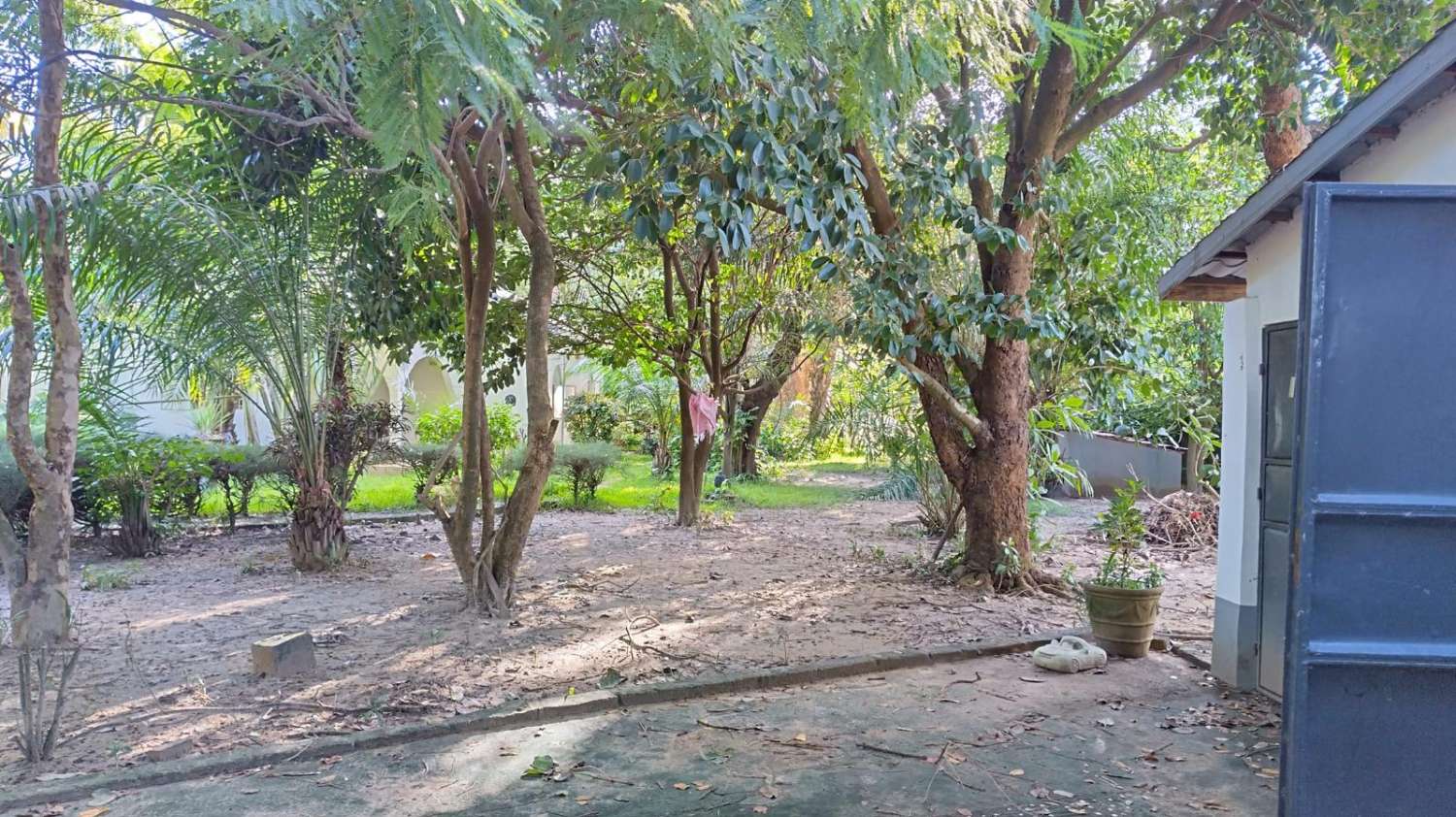 Impresionante villa de 4 dormitorios y 3 baños con piscina en Gambia, norte de África, cerca de la playa.