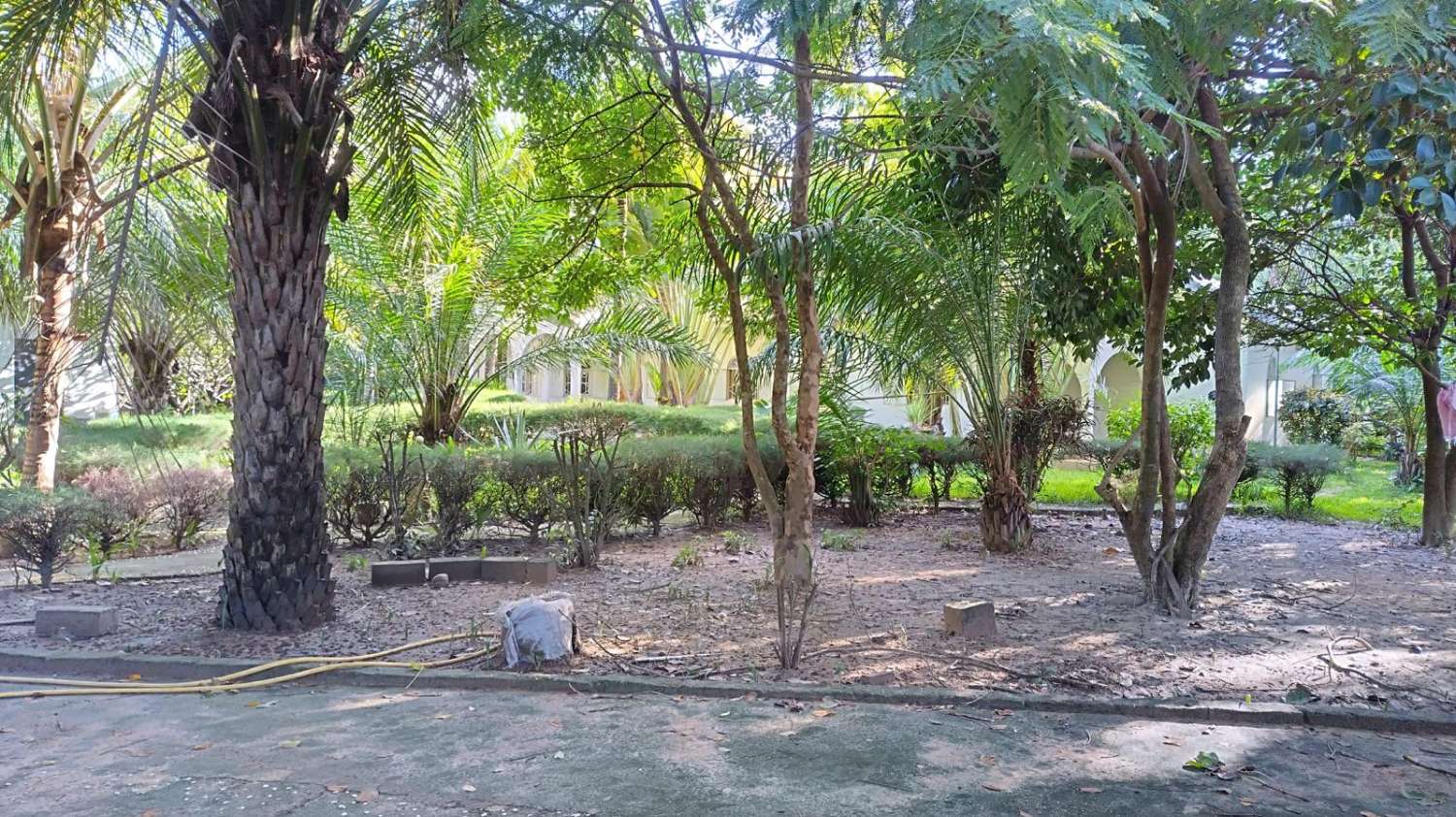 Impresionante villa de 4 dormitorios y 3 baños con piscina en Gambia, norte de África, cerca de la playa.