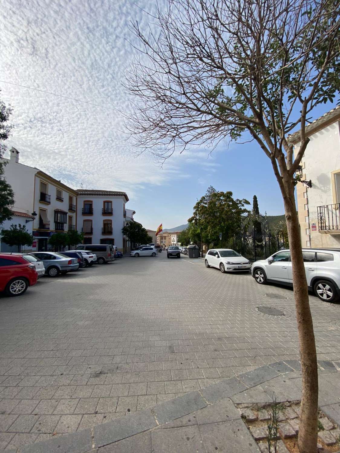 Lovely 2nd Floor Apartment, 4 beds, 2 baths, balconies, Velez Rubio