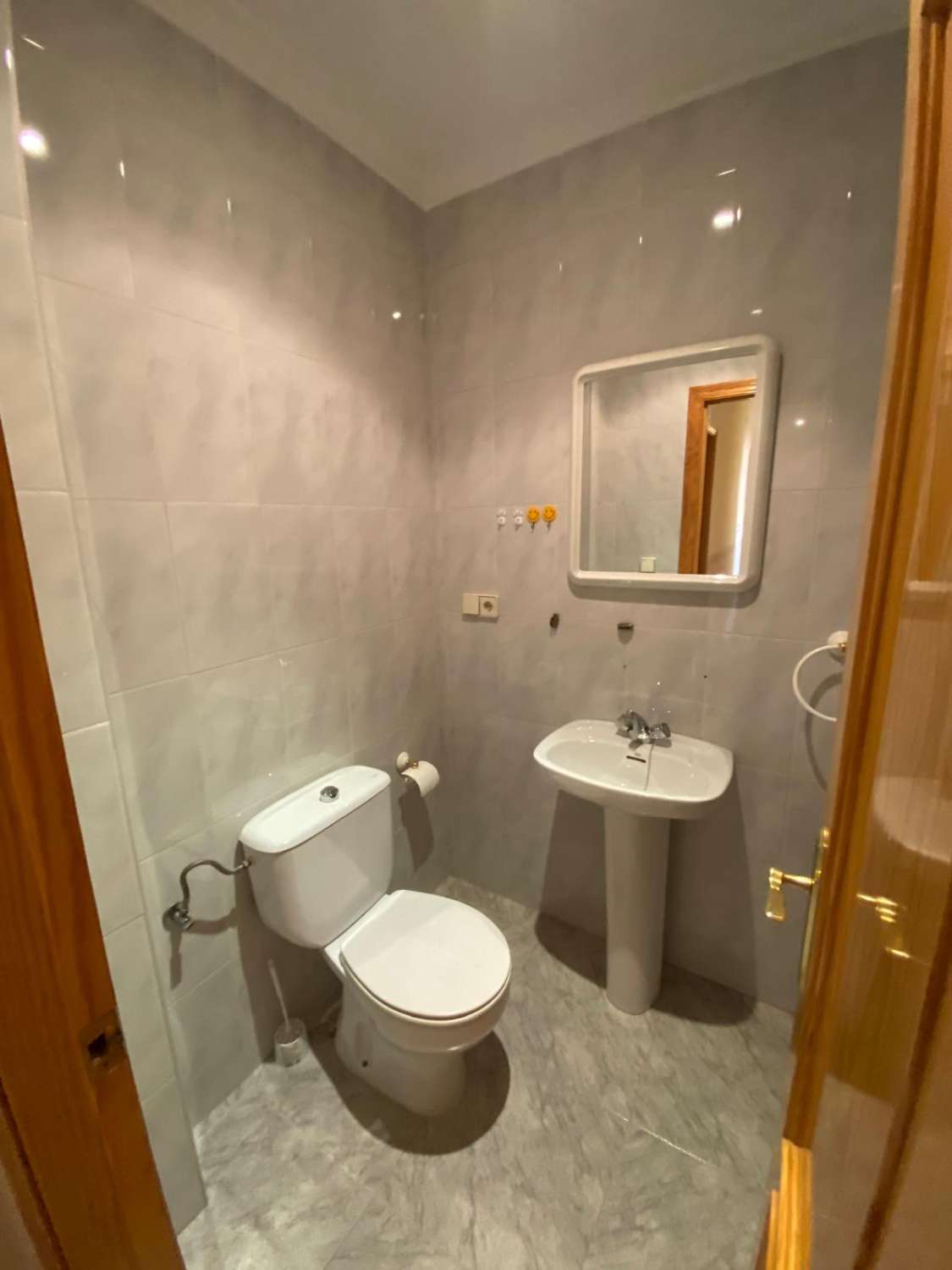 Lovely 2nd Floor Apartment, 4 beds, 2 baths, balconies, Velez Rubio