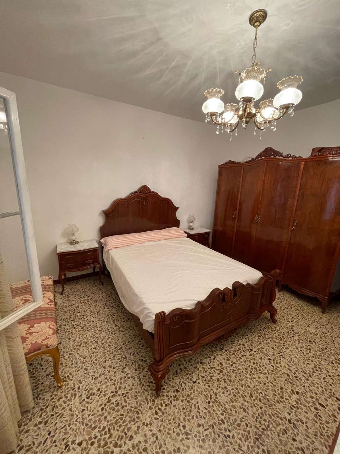 Hermosa casa de 5 dormitorios en el corazón de Vélez Blanco