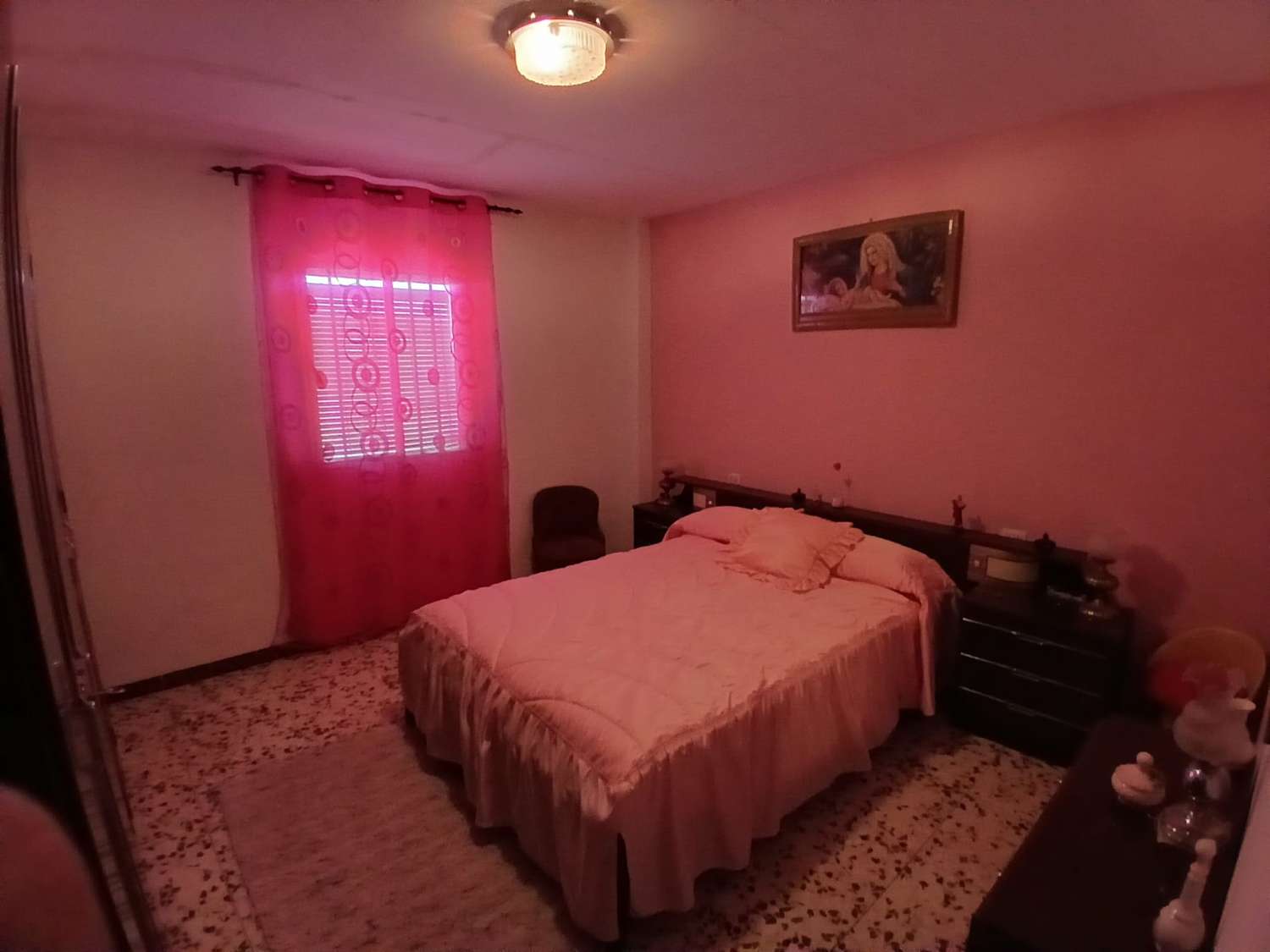 Preciosa casa en María con terreno de 388m2 y amplio garaje/taller.