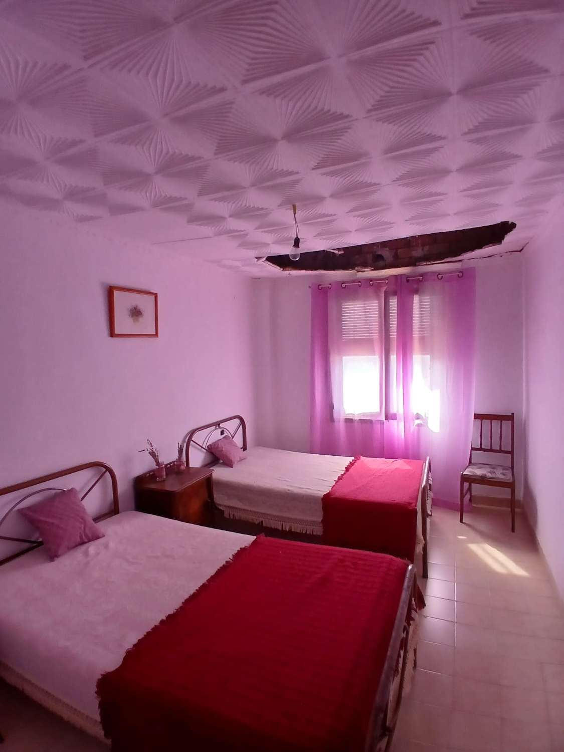 Preciosa casa en María con terreno de 388m2 y amplio garaje/taller.