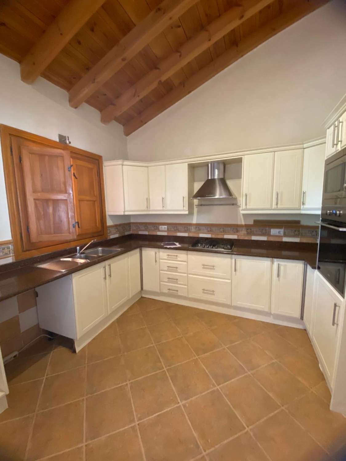 Impresionante villa con piscina y terreno en Vélez Blanco