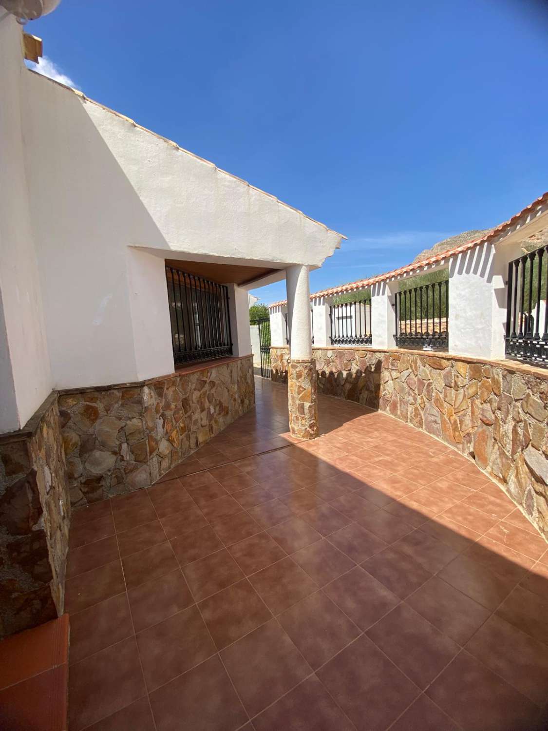 Impresionante villa con piscina y terreno en Vélez Blanco