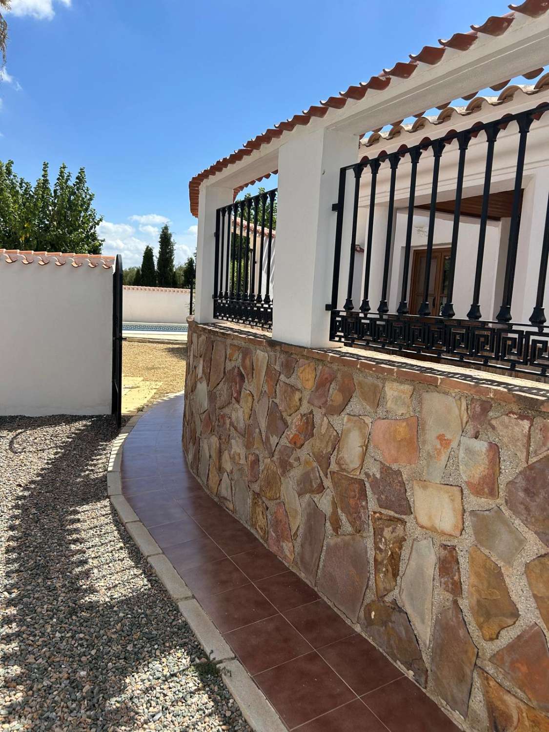 Impresionante villa con piscina y terreno en Vélez Blanco