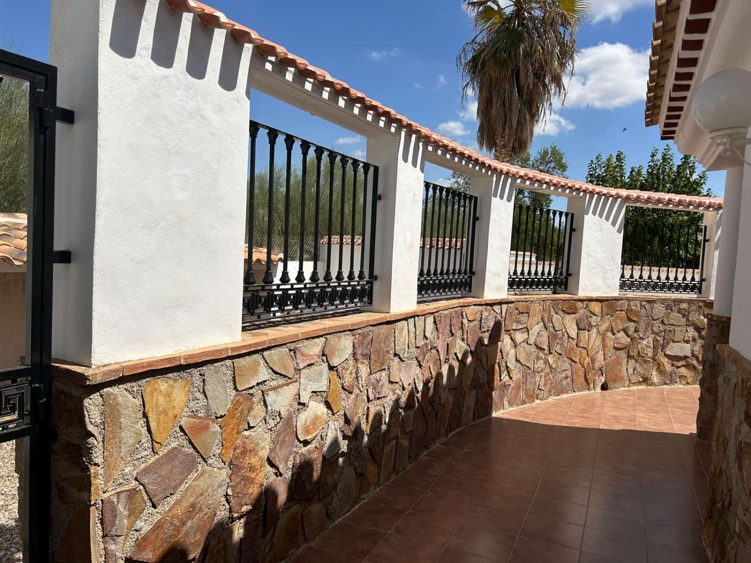 Impresionante villa con piscina y terreno en Vélez Blanco