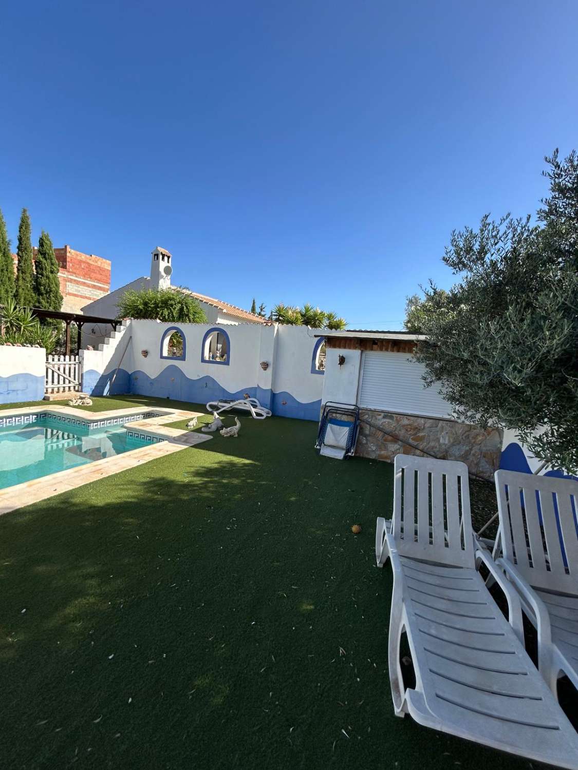 Impresionante villa con piscina y terreno en la codiciada zona de Oria