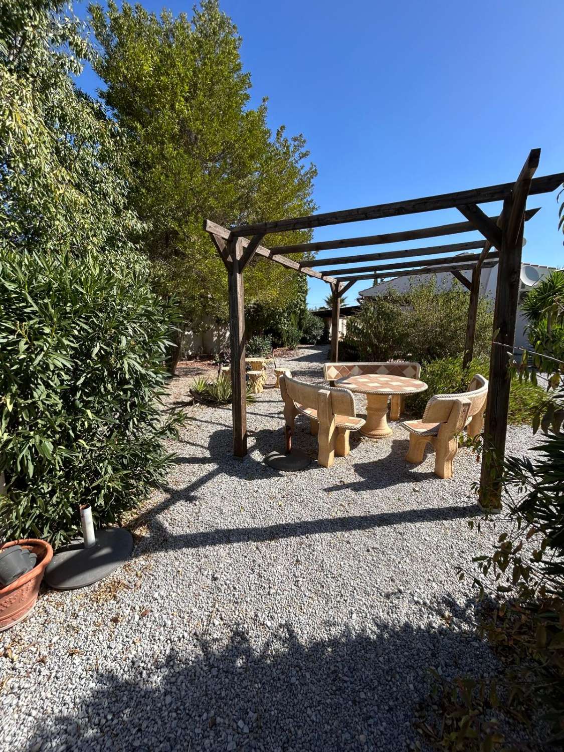 Impresionante villa con piscina y terreno en la codiciada zona de Oria