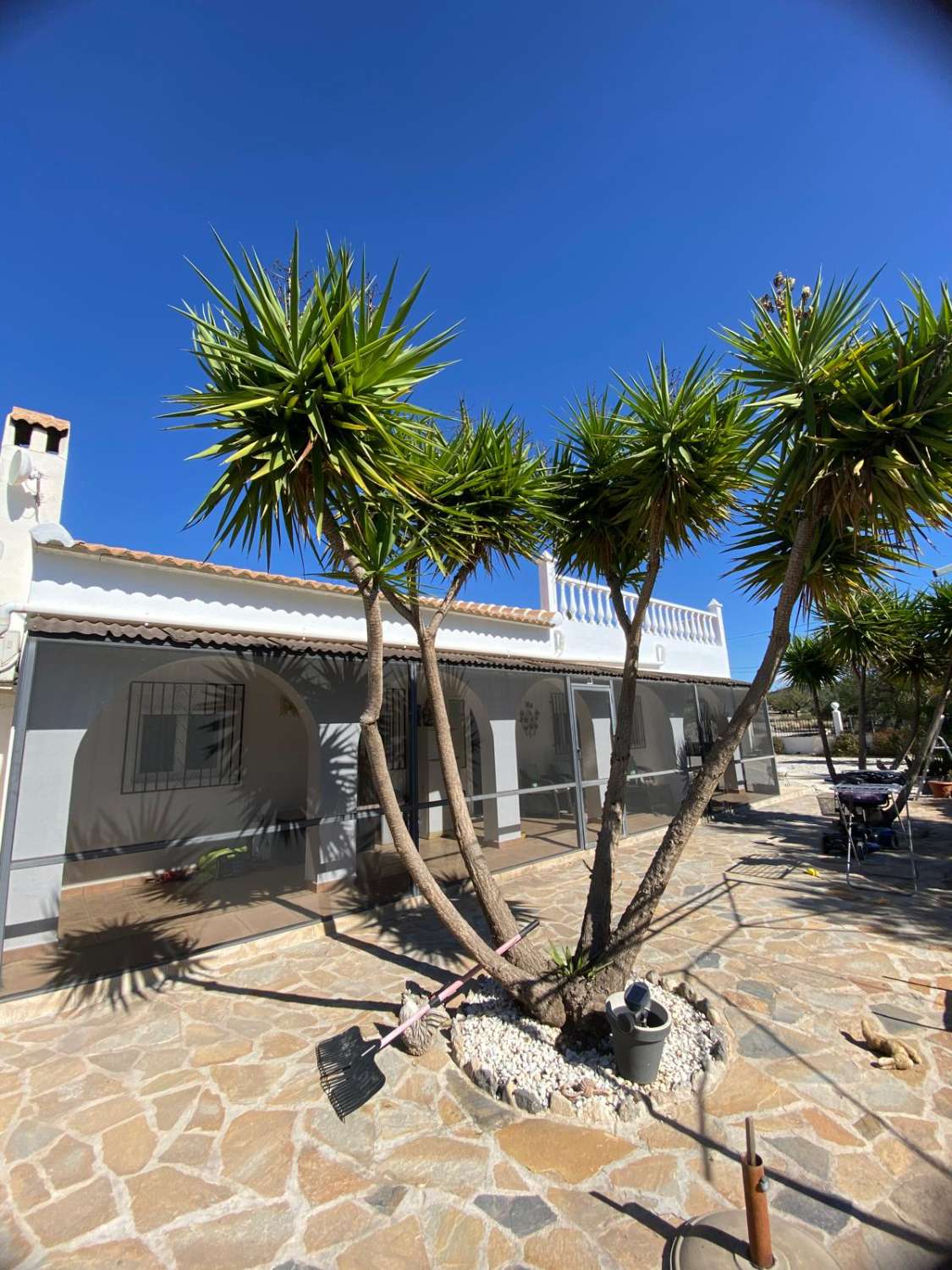 Impresionante villa con piscina y terreno en la codiciada zona de Oria
