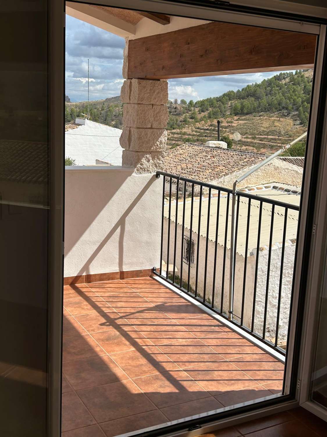 Casa nueva de 4 dormitorios y 3 baños en el Piar.