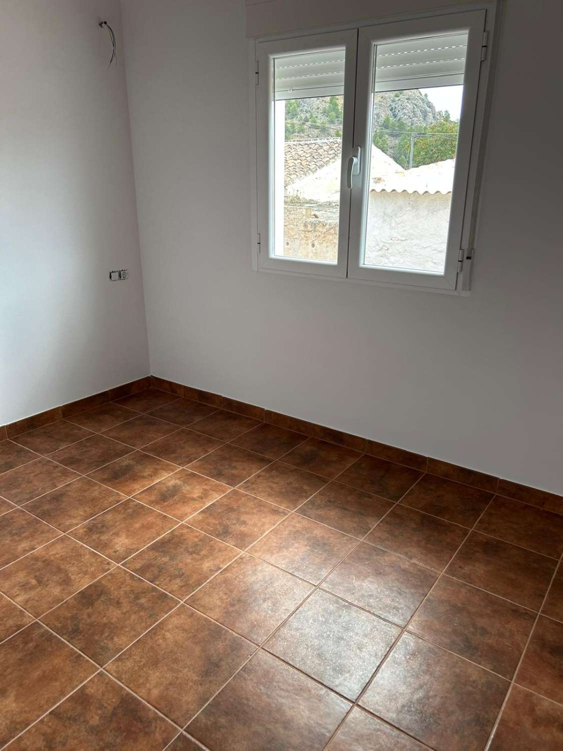 Casa nueva de 4 dormitorios y 3 baños en el Piar.