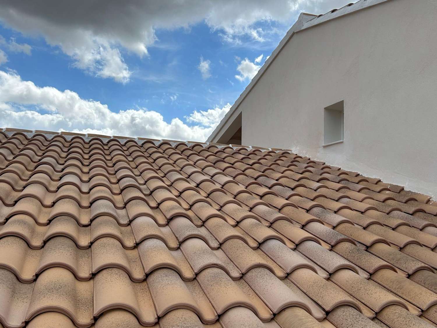 Casa nueva de 4 dormitorios y 3 baños en el Piar.