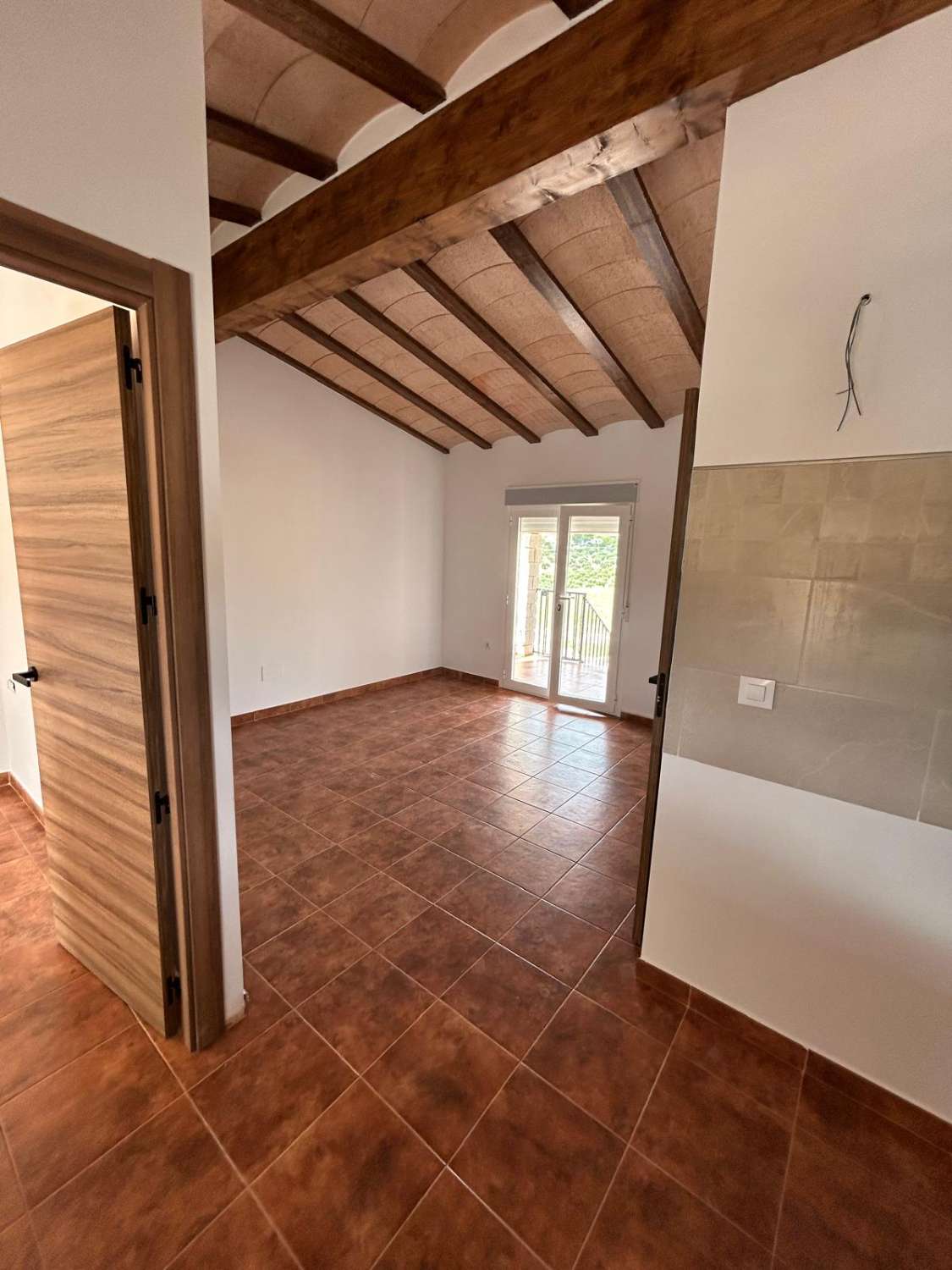 Casa nueva de 4 dormitorios y 3 baños en el Piar.