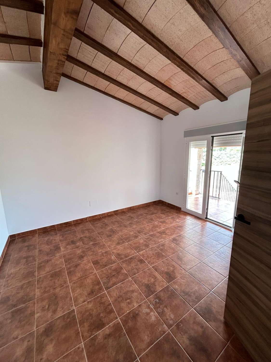 Casa nueva de 4 dormitorios y 3 baños en el Piar.