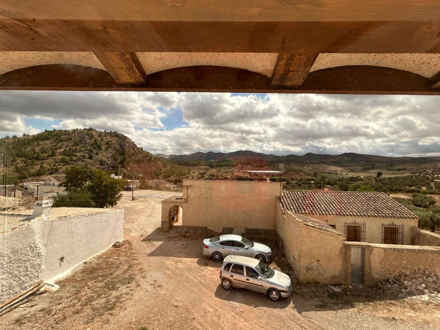 Casa nueva de 4 dormitorios y 3 baños en el Piar.