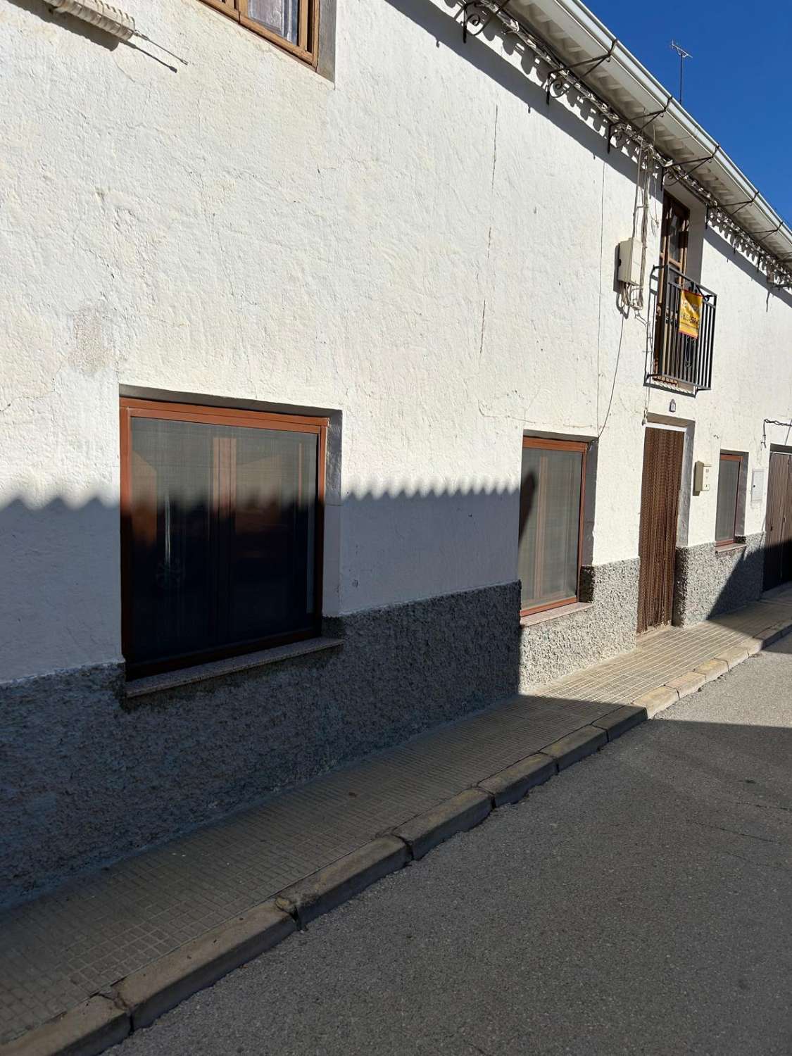 Casa en Chirivel - 2 casas en una con garaje y espacio exterior