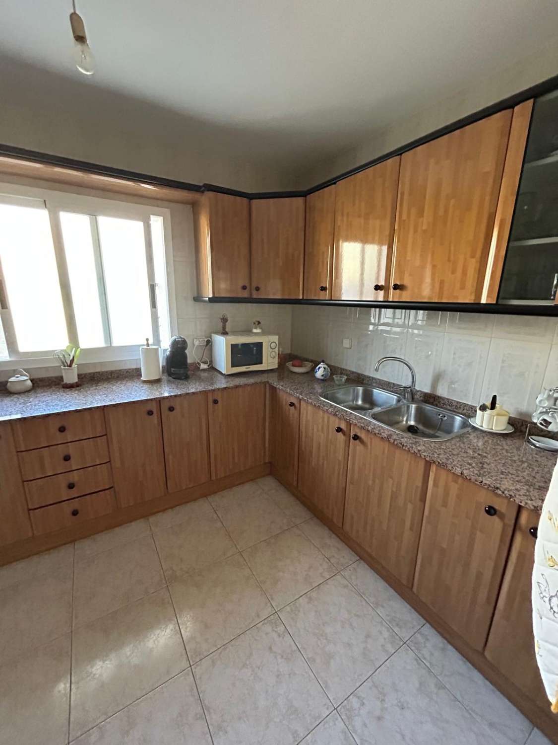 Casa en Chirivel - 2 casas en una con garaje y espacio exterior