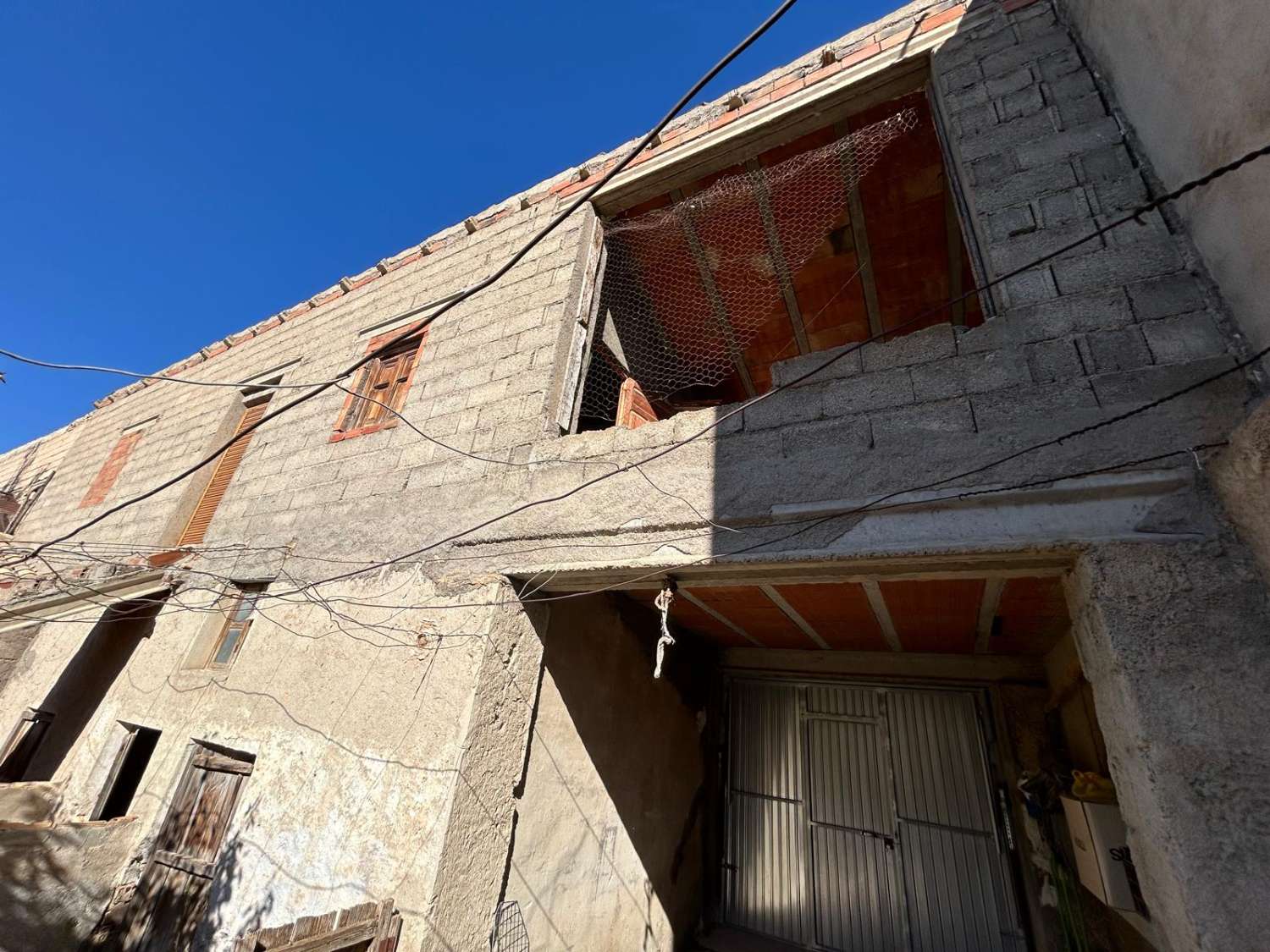 Casa en Chirivel - 2 casas en una con garaje y espacio exterior