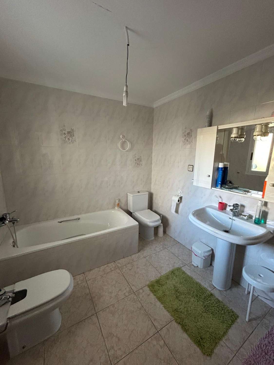 Casa en Chirivel - 2 casas en una con garaje y espacio exterior