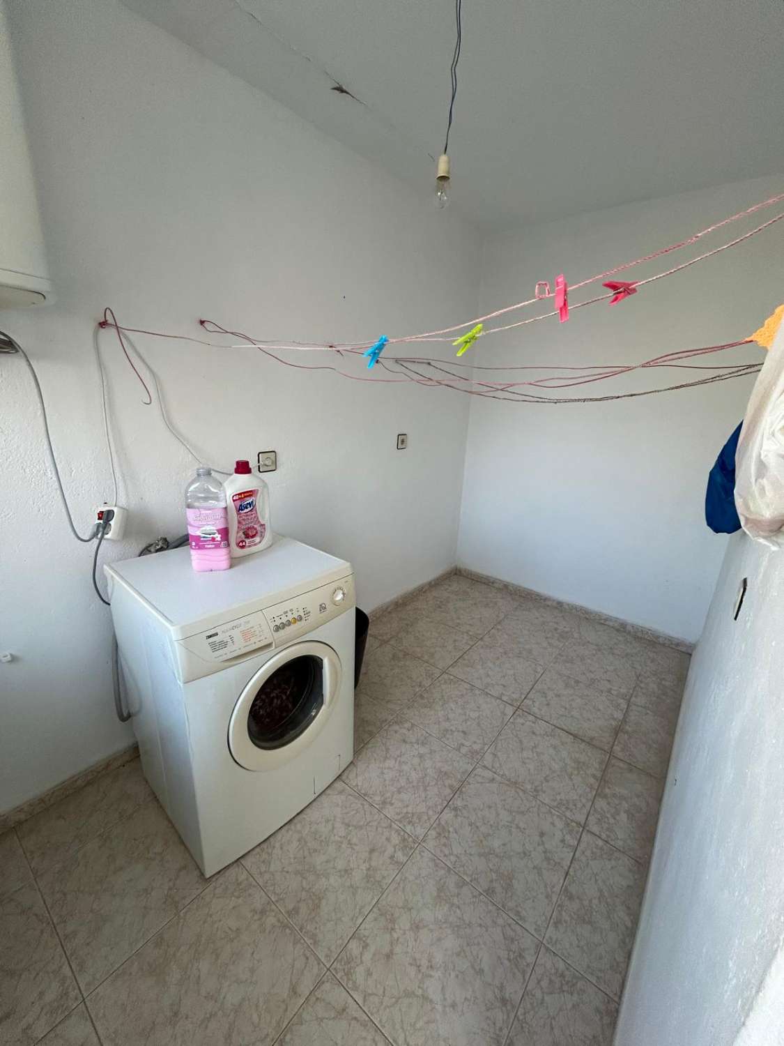 Casa en Chirivel - 2 casas en una con garaje y espacio exterior