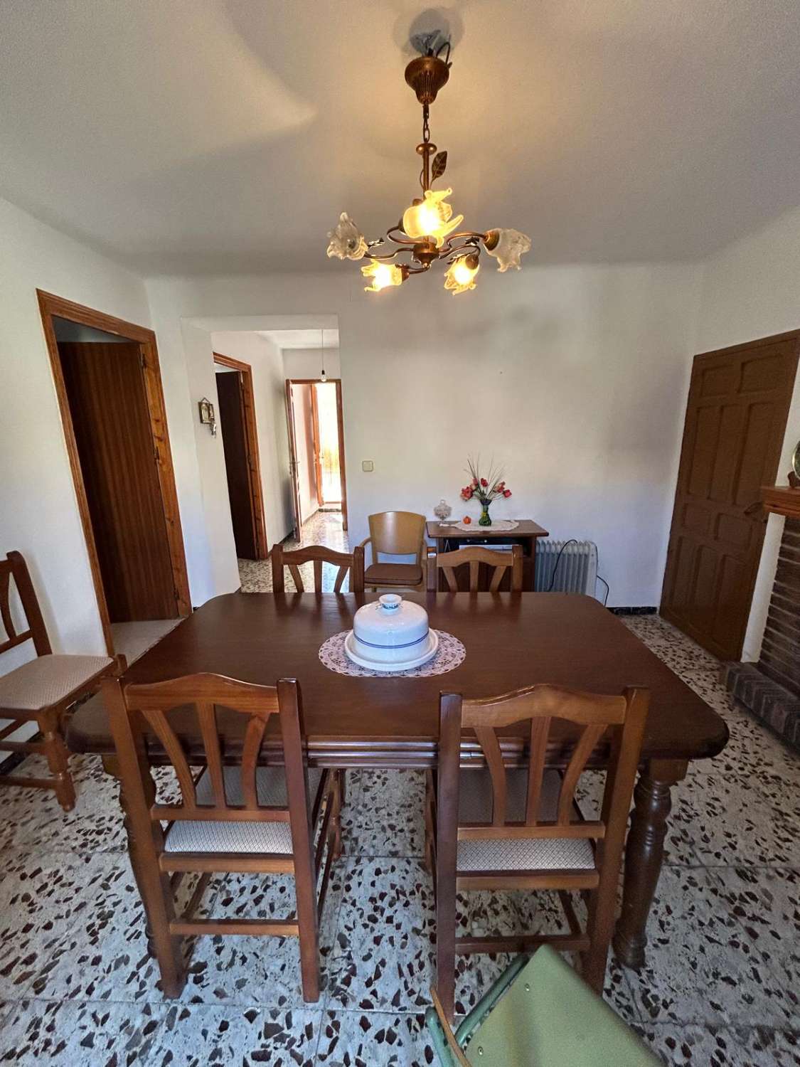 Casa en Chirivel - 2 casas en una con garaje y espacio exterior