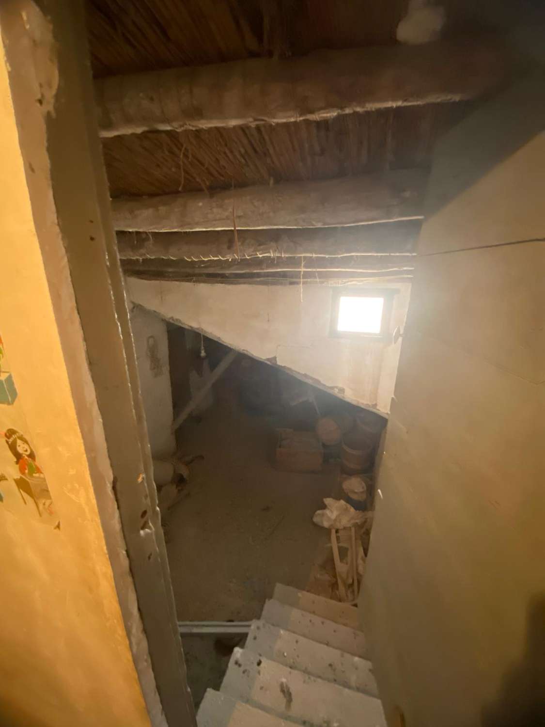 2 grandes casas unidas en 1 con garaje