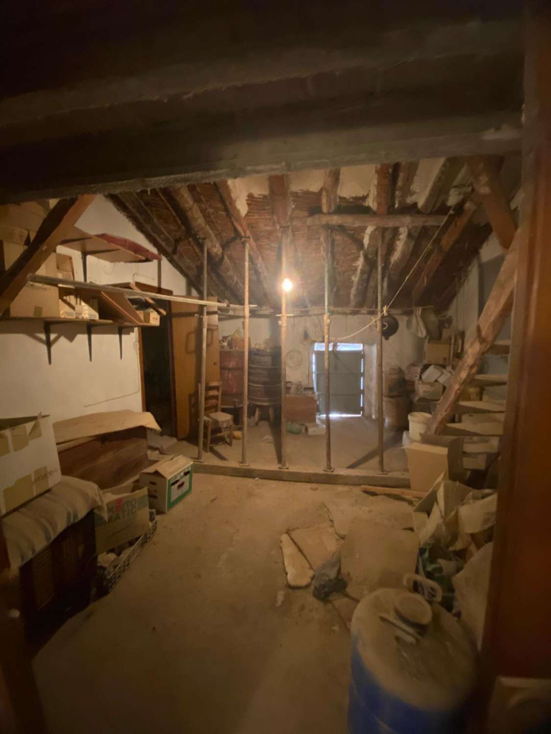 2 grandes casas unidas en 1 con garaje