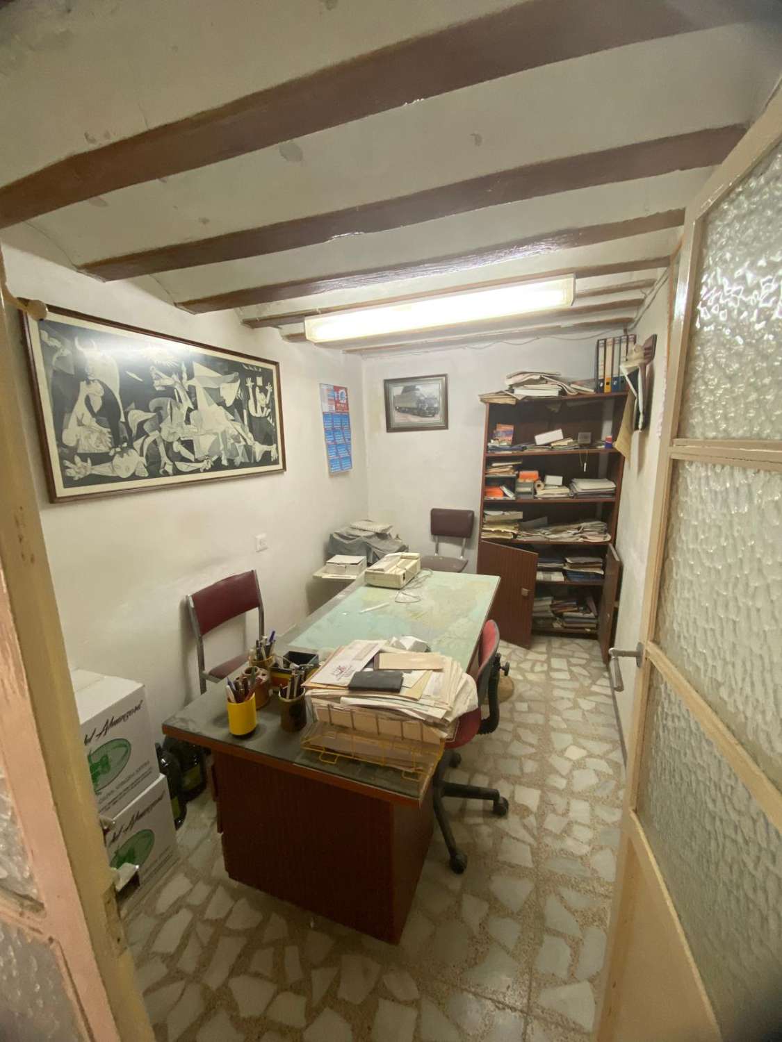 2 grandes casas unidas en 1 con garaje