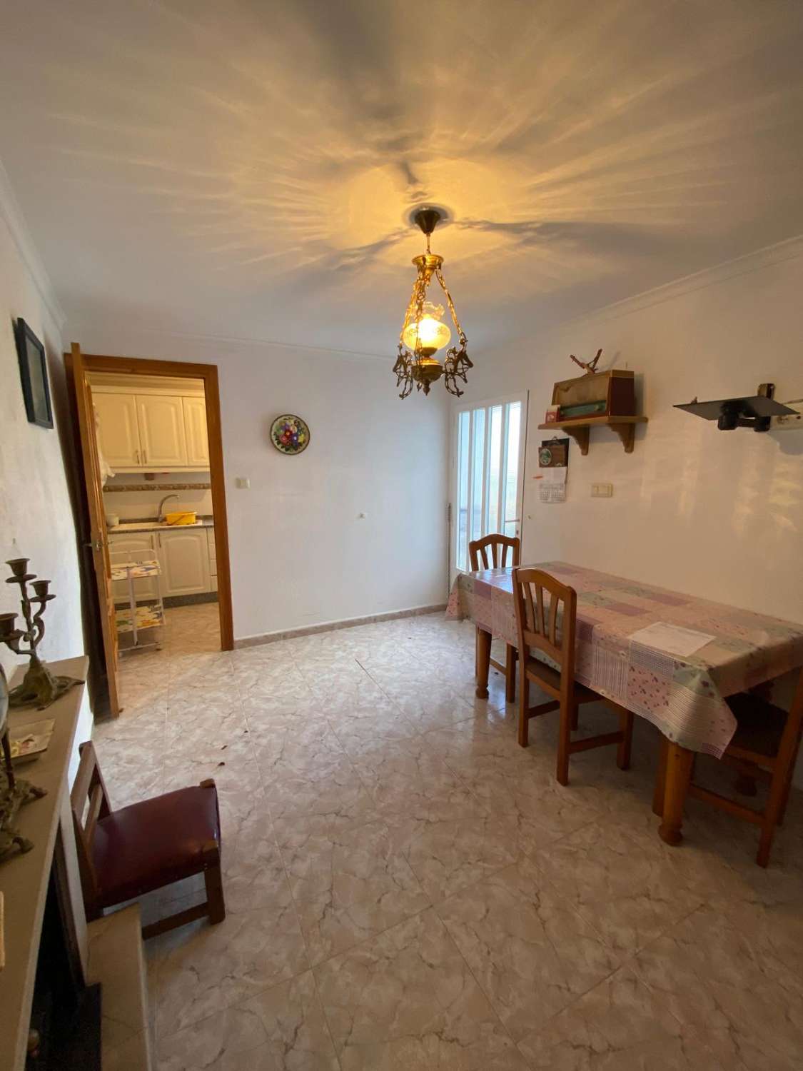 Hermosa casa de 4 dormitorios y 2 baños en una posición privilegiada en Vélez Blanco