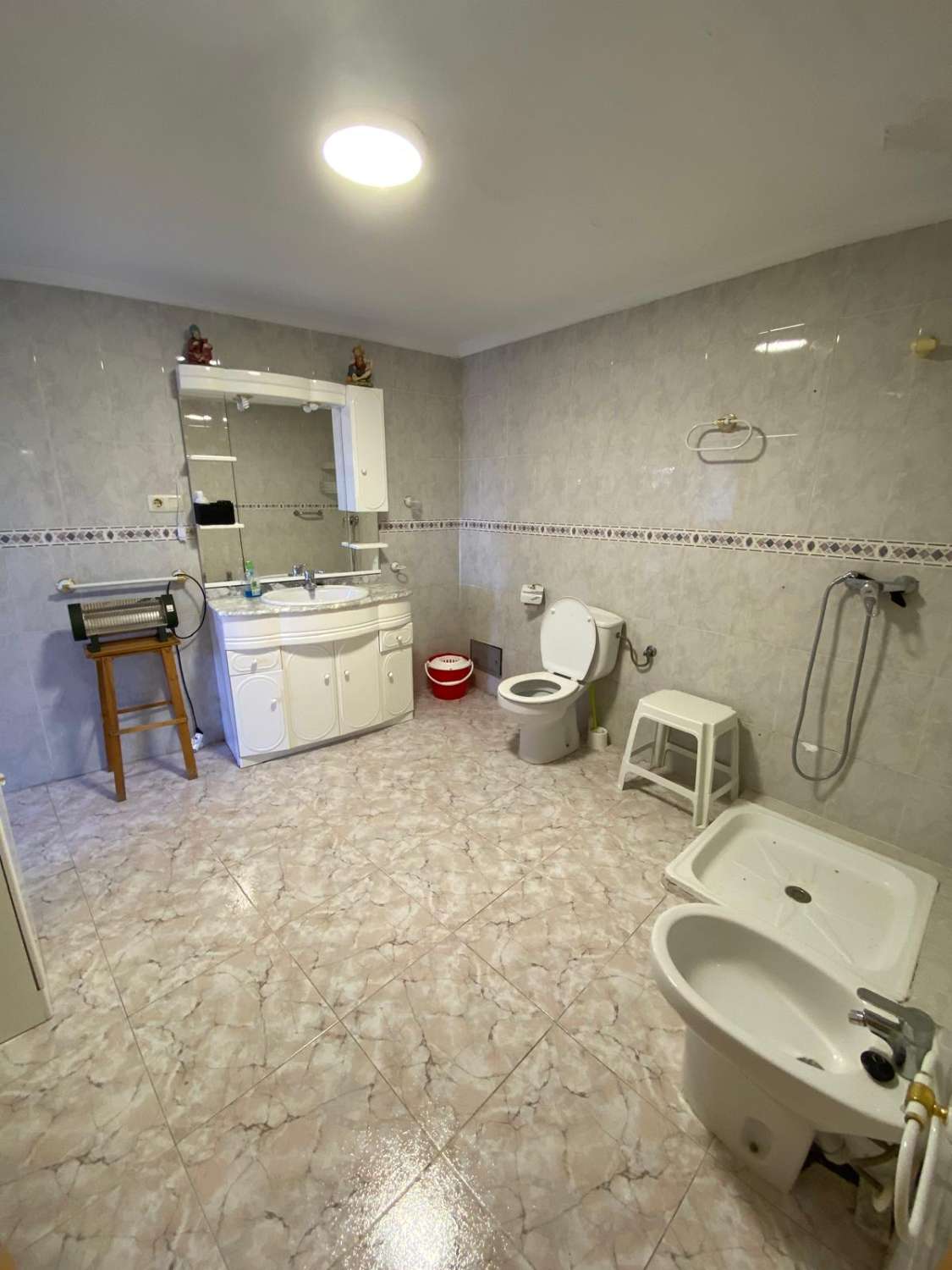 Hermosa casa de 4 dormitorios y 2 baños en una posición privilegiada en Vélez Blanco