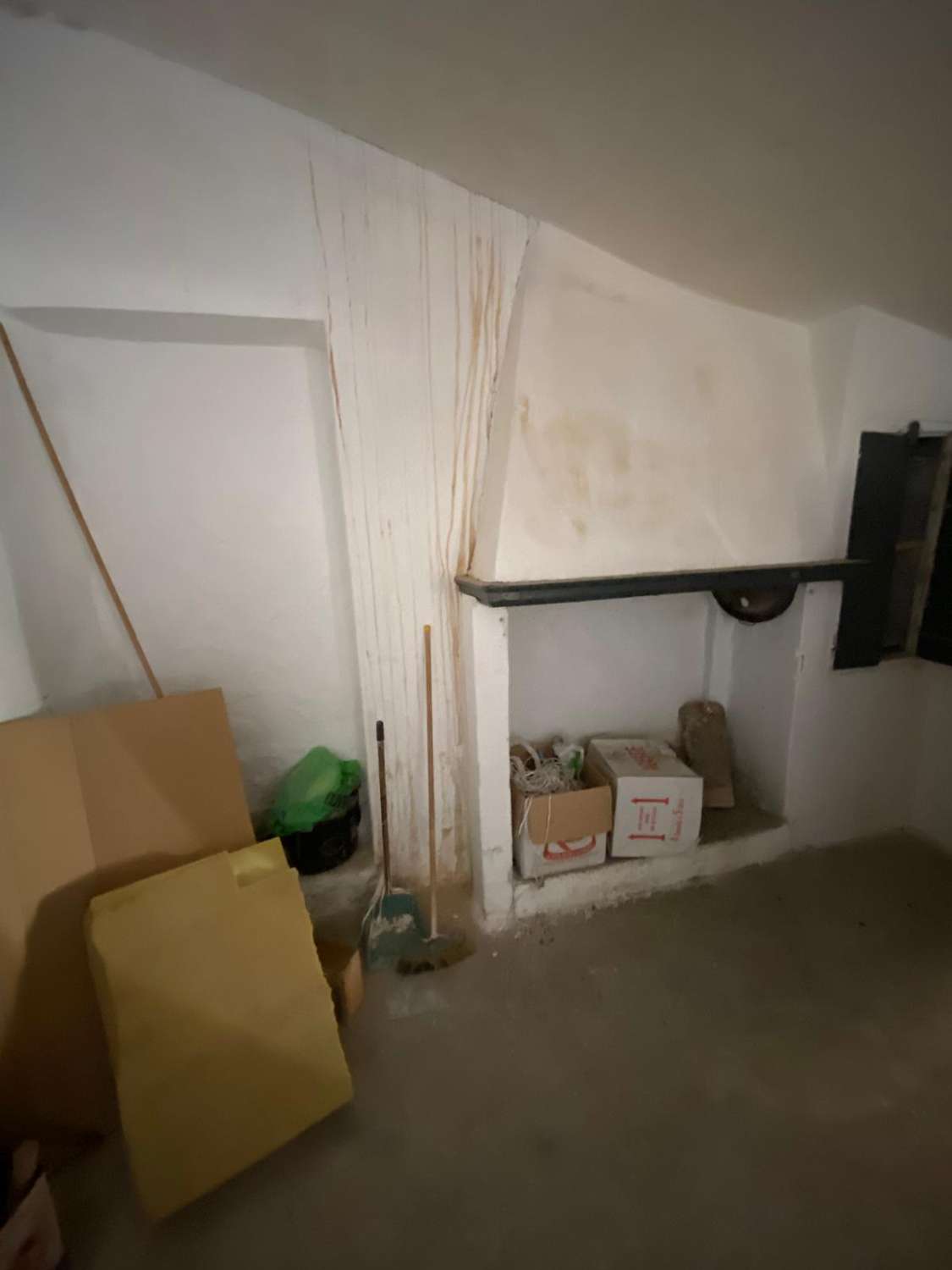 Hermosa casa de 4 dormitorios y 2 baños en una posición privilegiada en Vélez Blanco