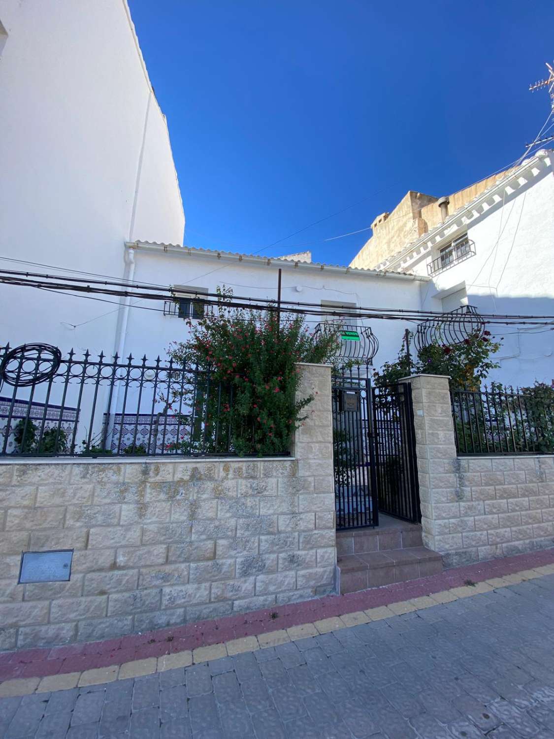 Hermosa casa de 4 dormitorios y 2 baños en una posición privilegiada en Vélez Blanco