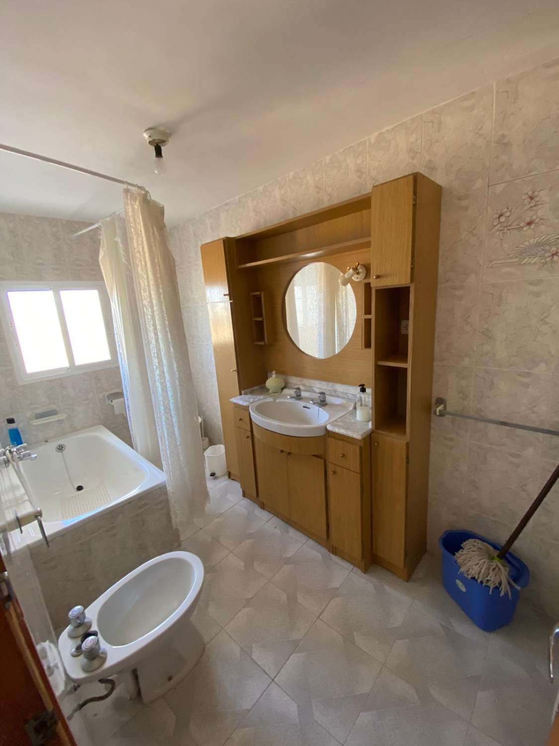 Hermosa casa de 4 dormitorios y 2 baños en una posición privilegiada en Vélez Blanco