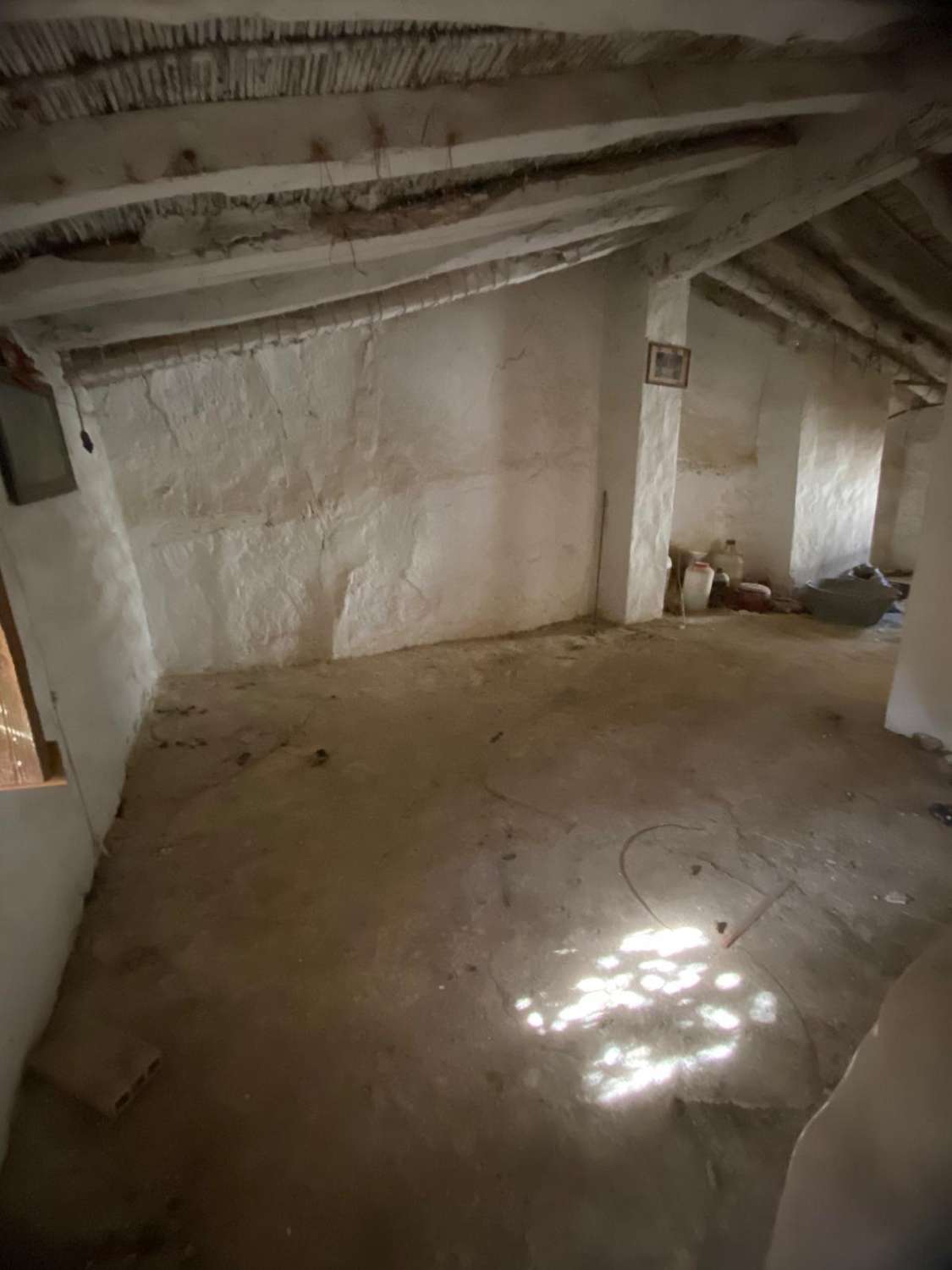 Excellent investment 3 bed house with outside garden and patio in the heart of Chirivel