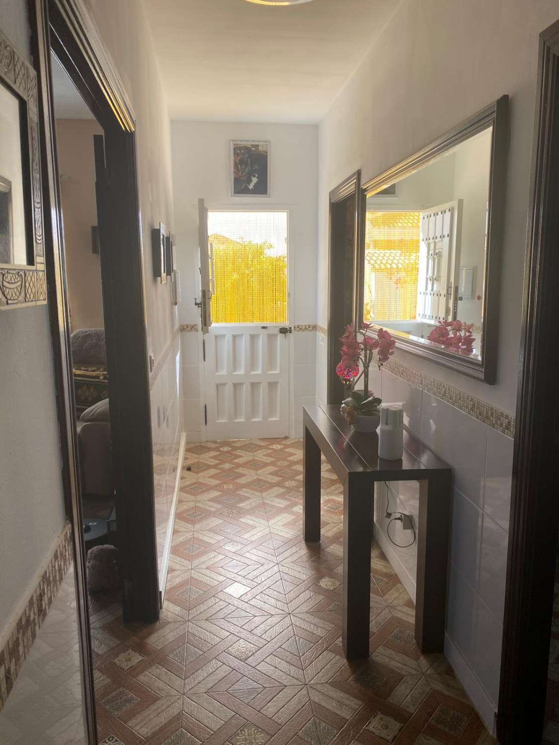 Stunning 3 bed, 3 bath Villa with pool and gardens in Partaloa