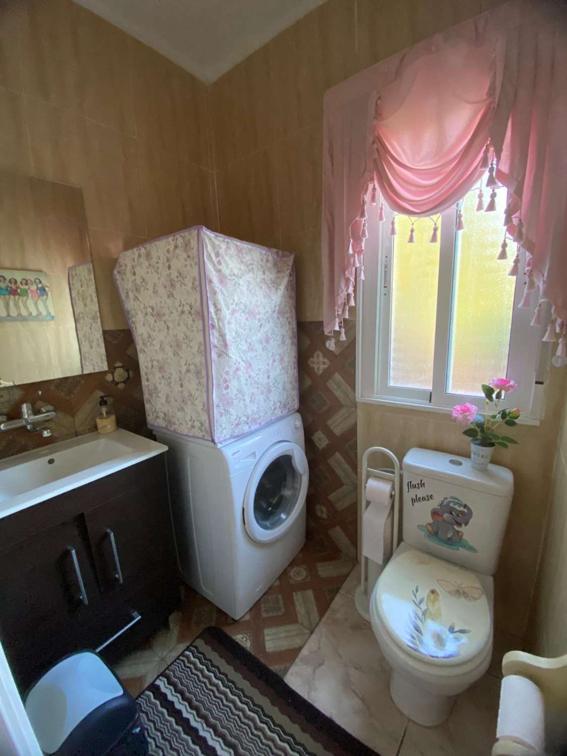 Stunning 3 bed, 3 bath Villa with pool and gardens in Partaloa