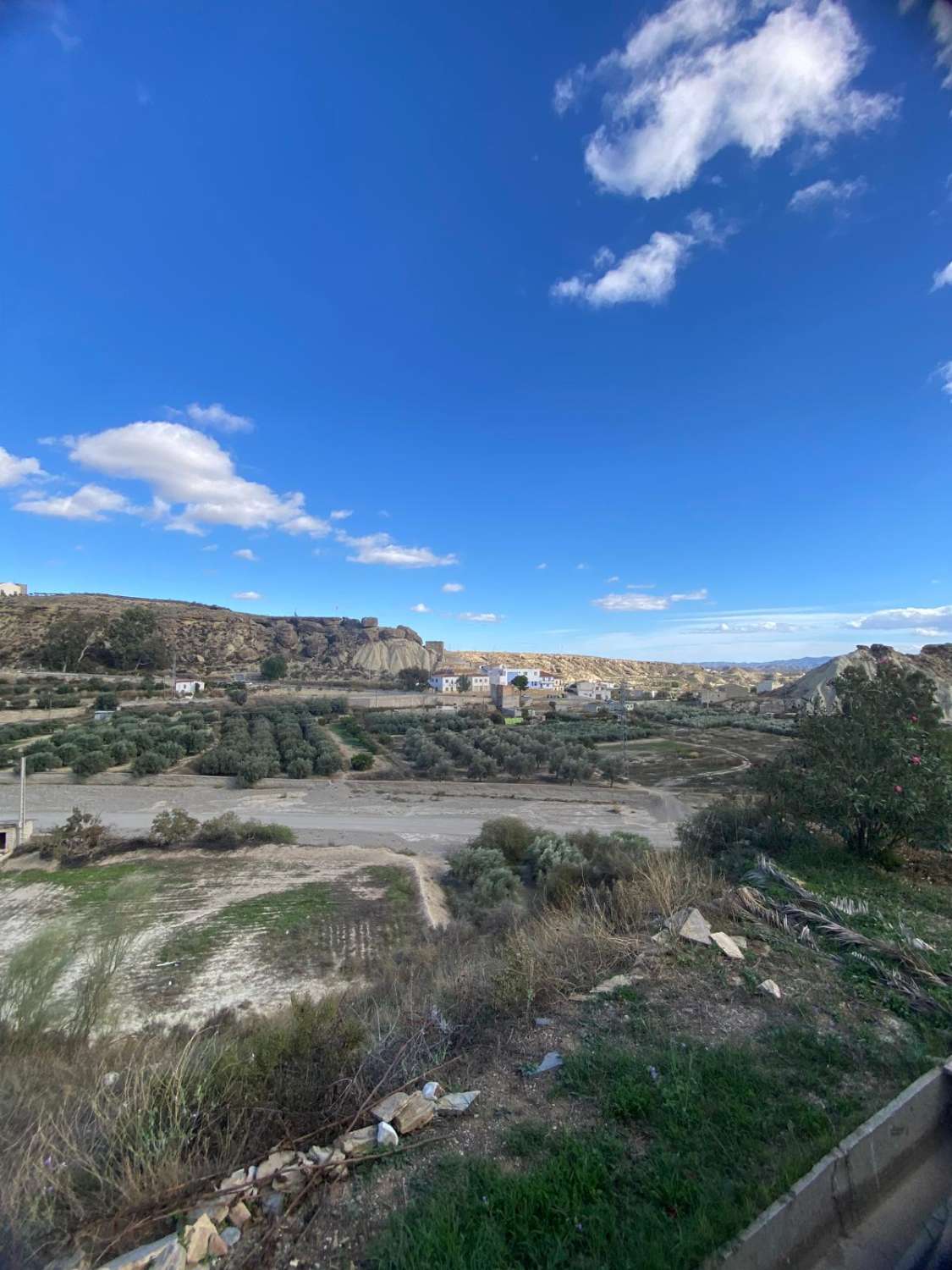 Stunning 3 bed, 3 bath Villa with pool and gardens in Partaloa