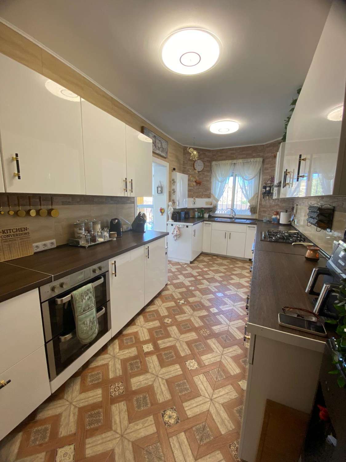 Stunning 3 bed, 3 bath Villa with pool and gardens in Partaloa