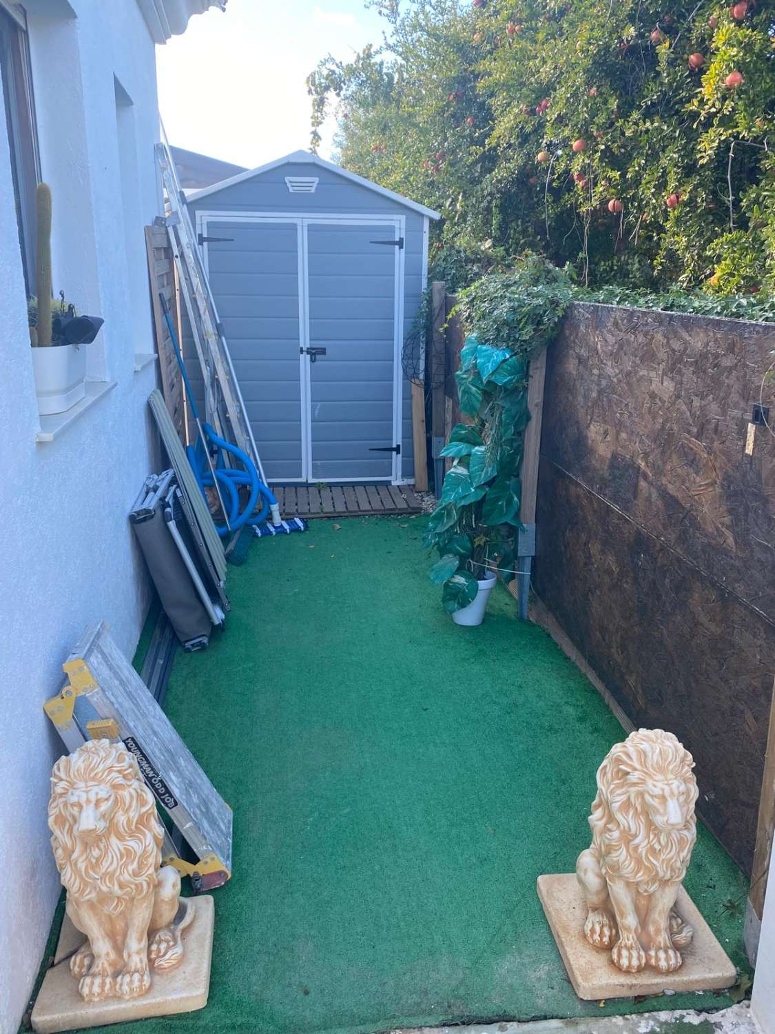 Stunning 3 bed, 3 bath Villa with pool and gardens in Partaloa