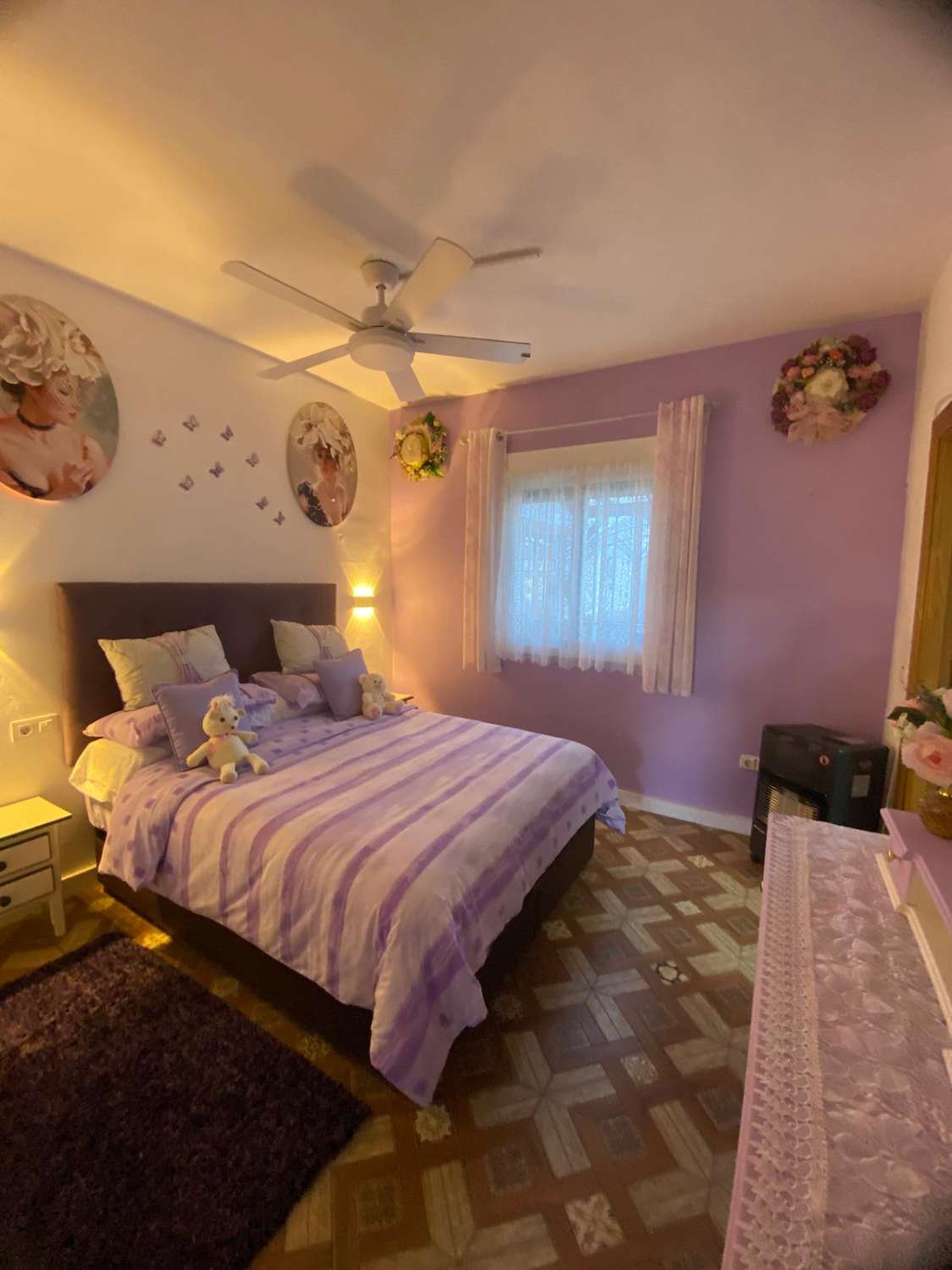 Stunning 3 bed, 3 bath Villa with pool and gardens in Partaloa