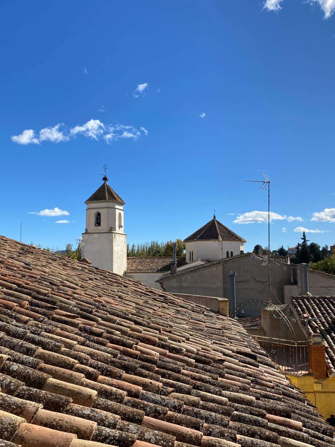 3 storey house in heart of Chirivel with sun terrace