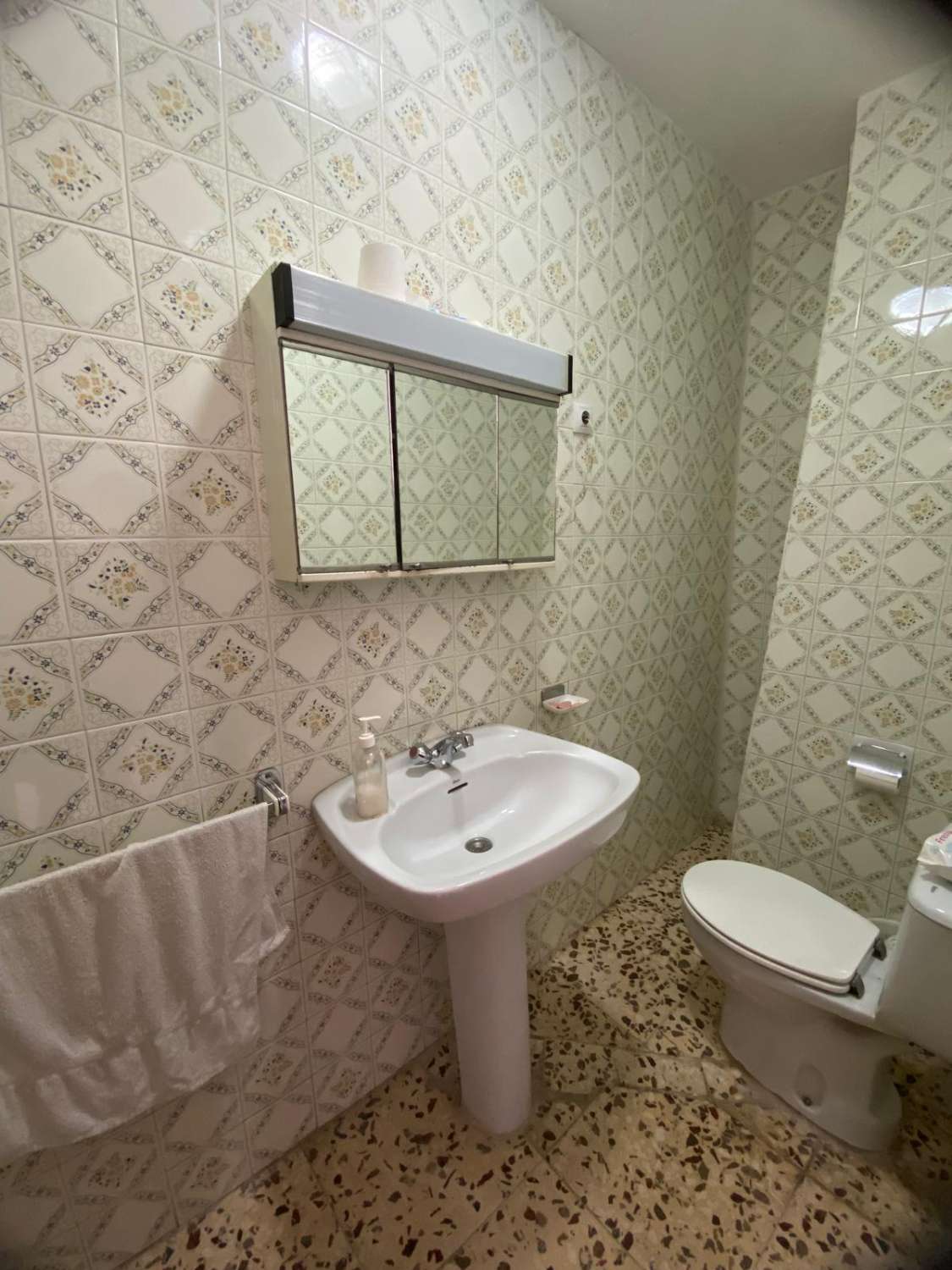 3 storey house in heart of Chirivel with sun terrace