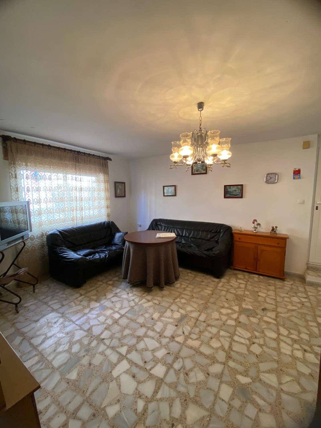 3 storey house in heart of Chirivel with sun terrace