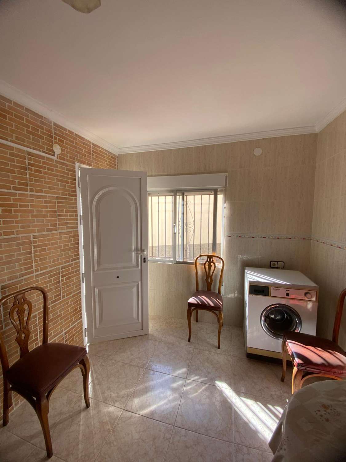 3 storey house in heart of Chirivel with sun terrace